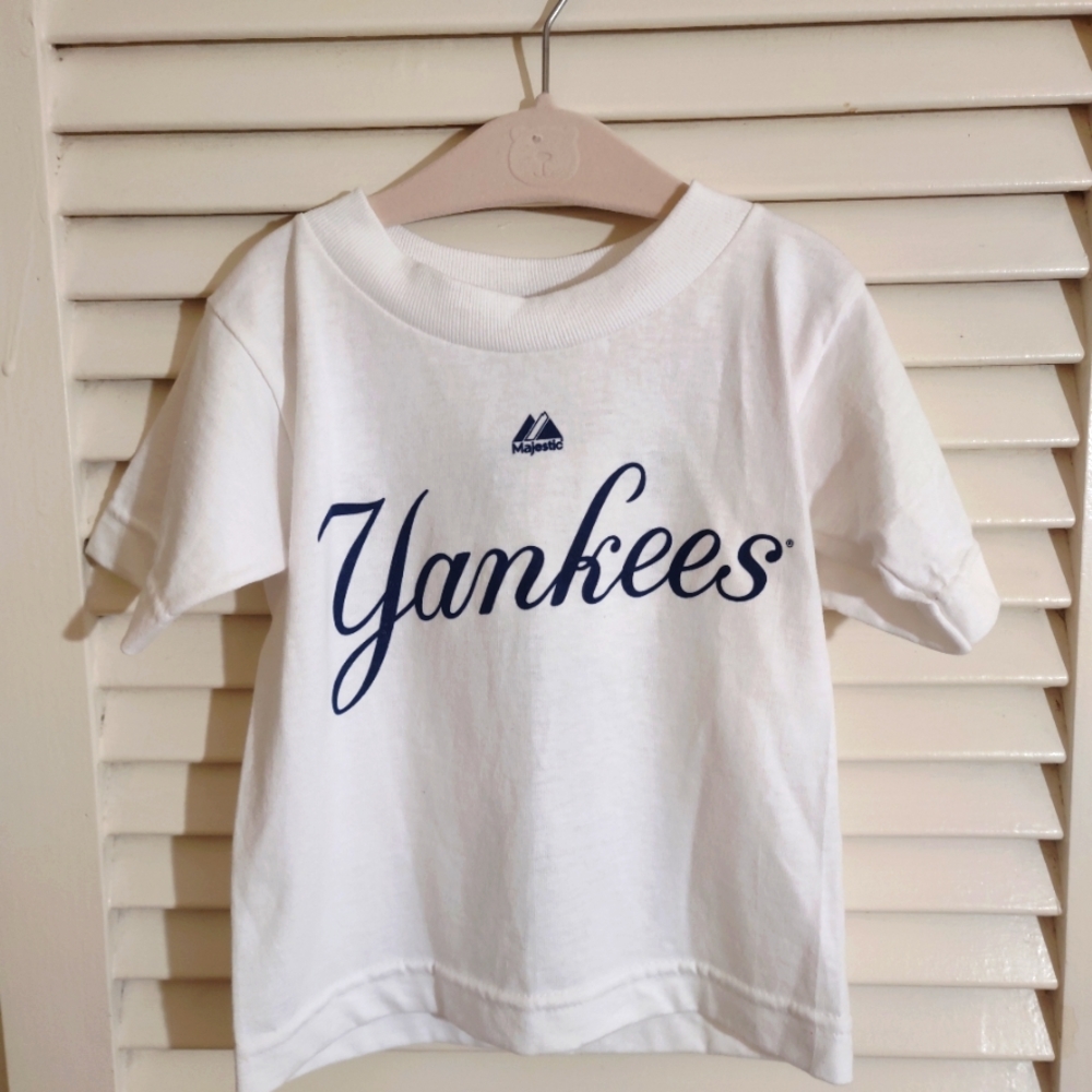 💖 NY Yankees Short Sleeved Tee (size 2T)